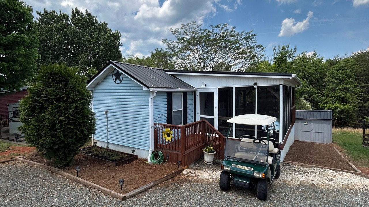 Photo of Outdoor in New London