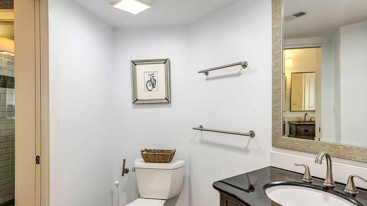 Photo of Bathroom in Shelter Cove