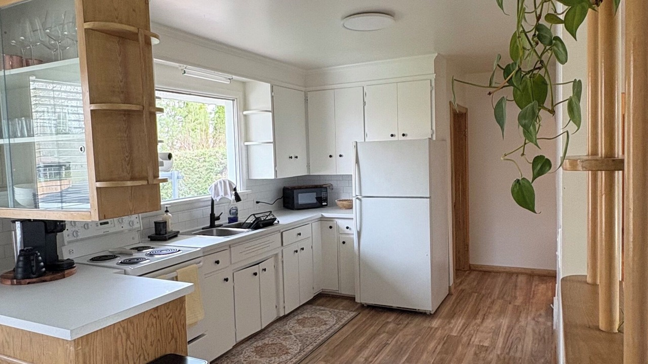 Photo of Kitchen in Port Weller West