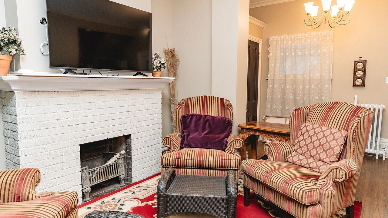 Photo of Livingroom in St. Catharines