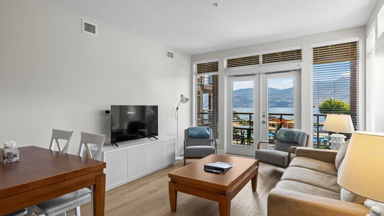 Photo of Livingroom in Westbank