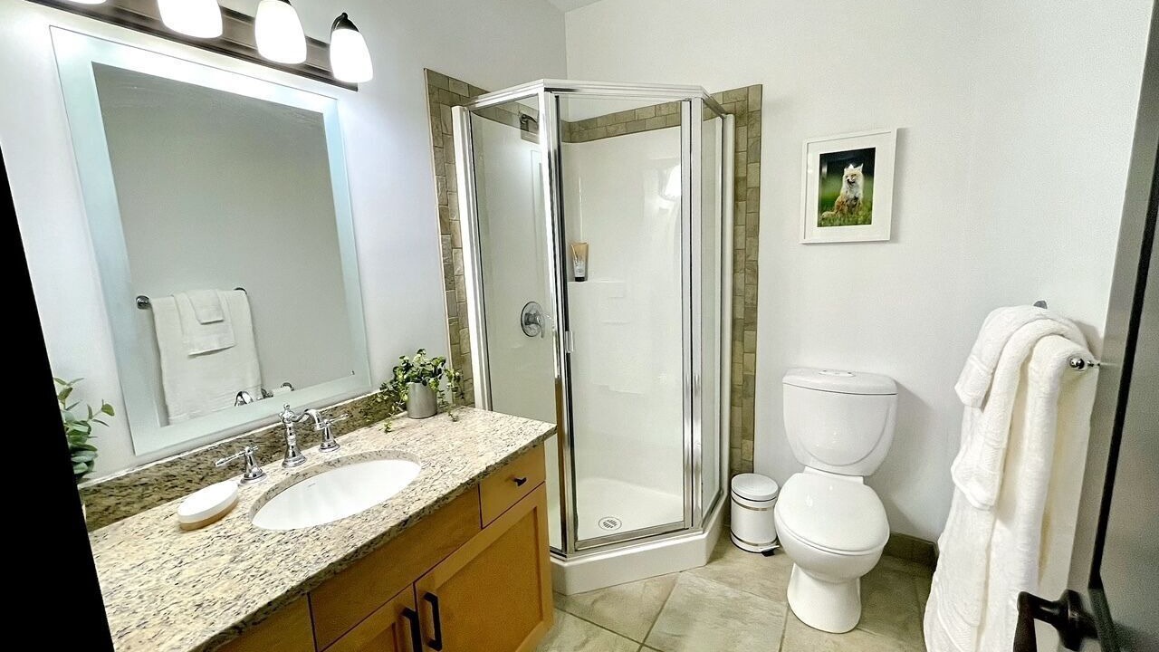 Photo of Bathroom in Golden
