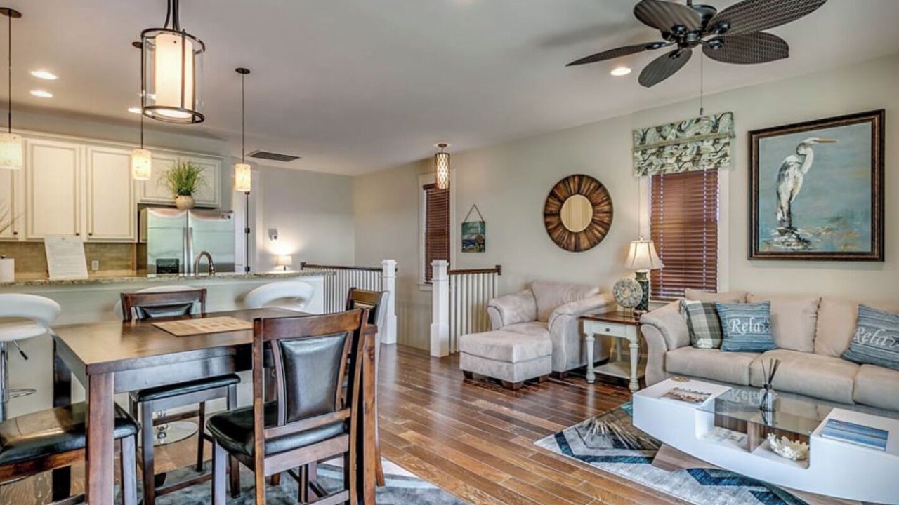 Photo of Livingroom in Windy Hill