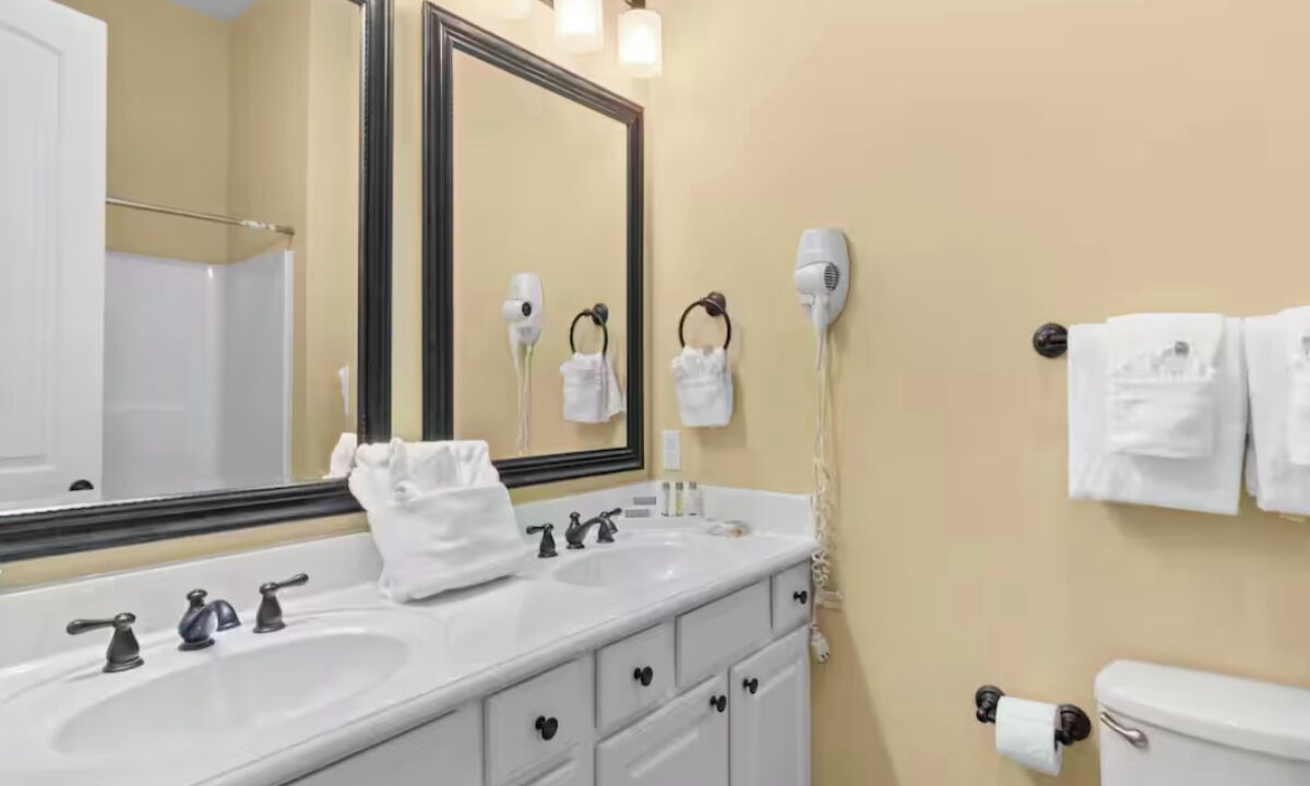 Photo of Bathroom in Windy Hill