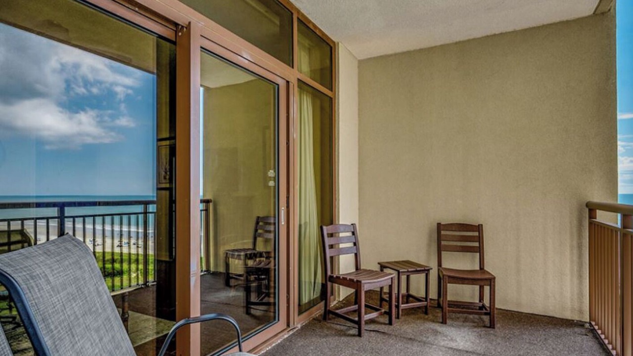 Photo of Patio Balcony in Windy Hill