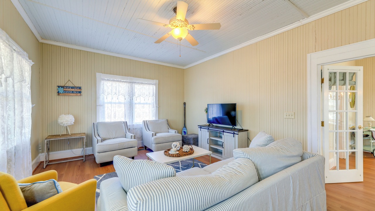 Photo of Bedroom in Davis