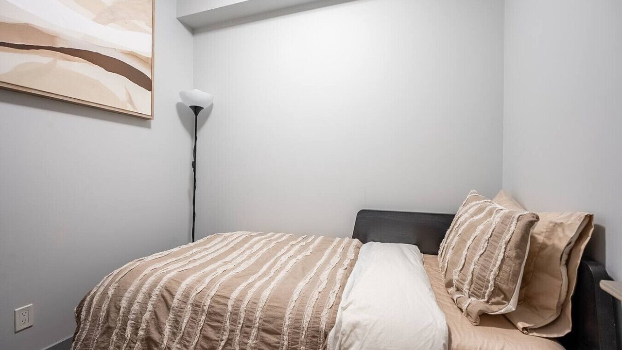 Photo of Bedroom in Alexandra Park