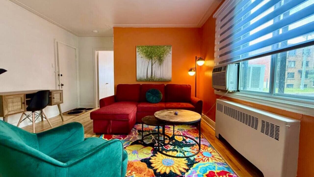 Photo of Livingroom in Cote-Des-Neiges—Notre-Dame-De-Grace