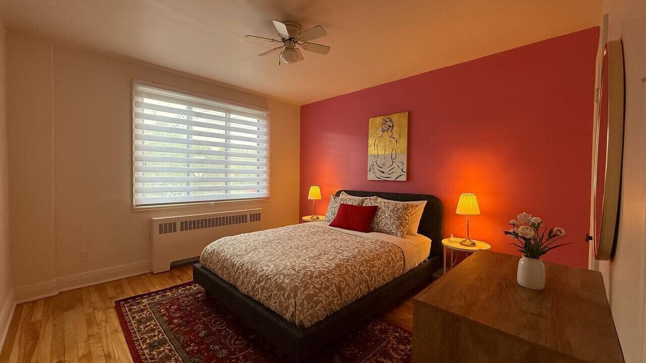 Photo of Bedroom in Cote-Des-Neiges—Notre-Dame-De-Grace