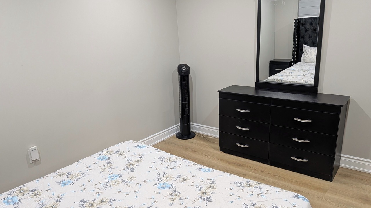 Photo of Bedroom in Hurontario