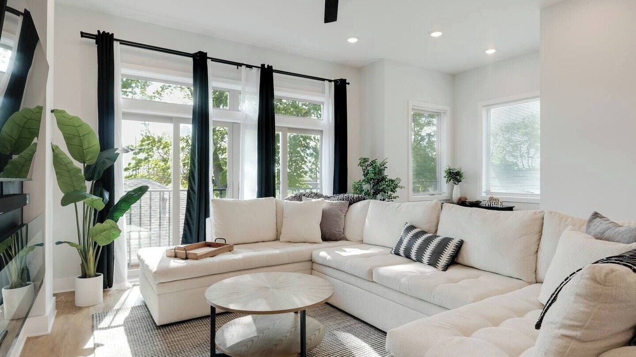Photo of Livingroom in East Nashville