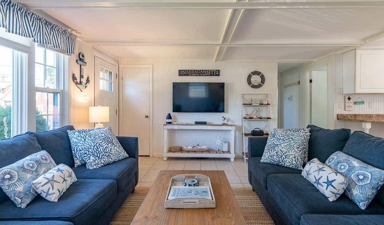 Photo of Livingroom in Narragansett