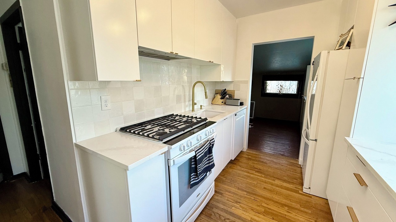 Photo of Kitchen in Southeast Edmonton