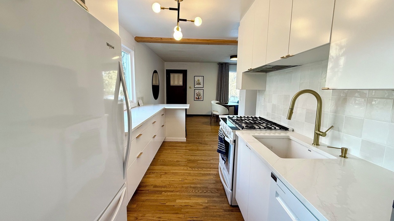 Photo of Kitchen in Southeast Edmonton