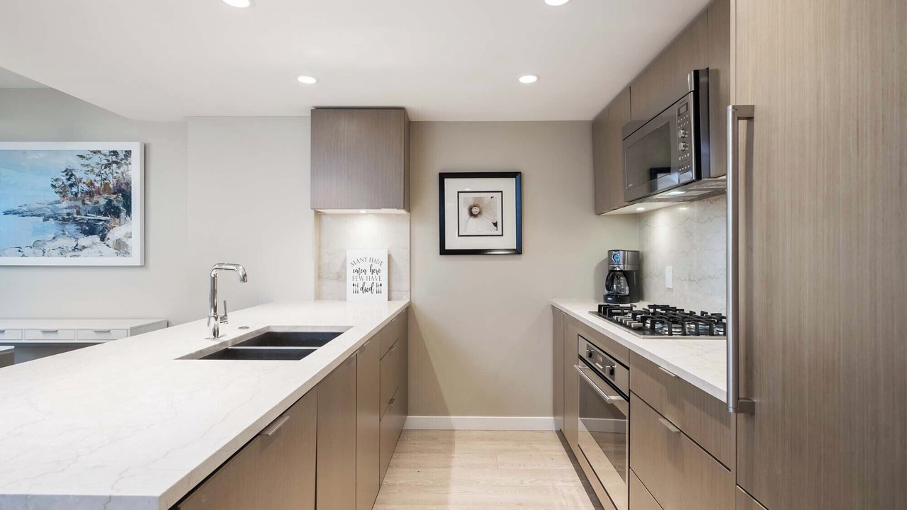 Photo of Kitchen in Central Lonsdale