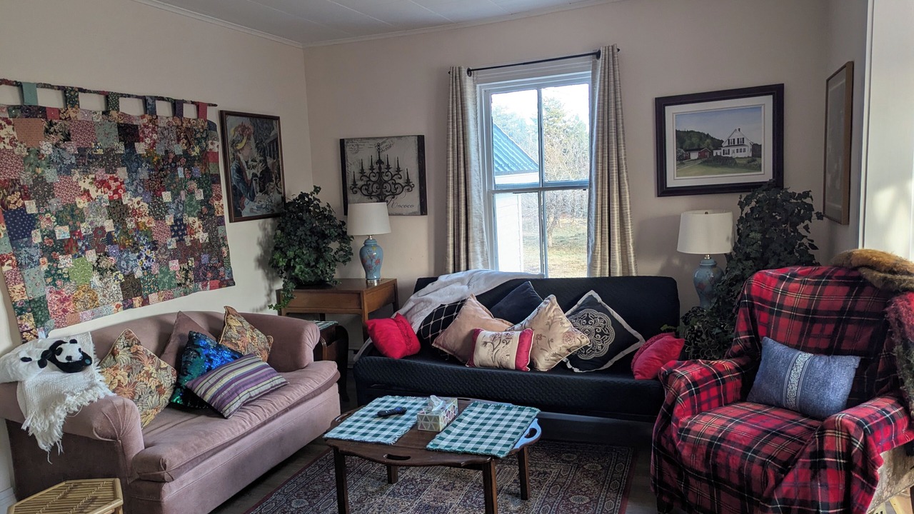 Photo of Livingroom in Cumberland County