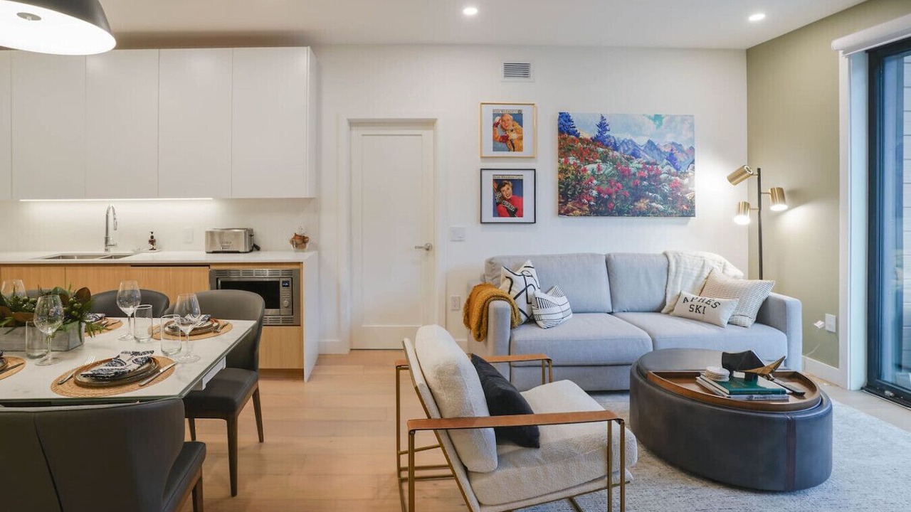 Photo of Livingroom in Revelstoke