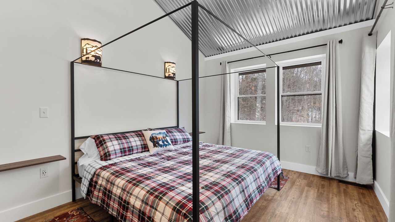 Photo of Bedroom in Glen