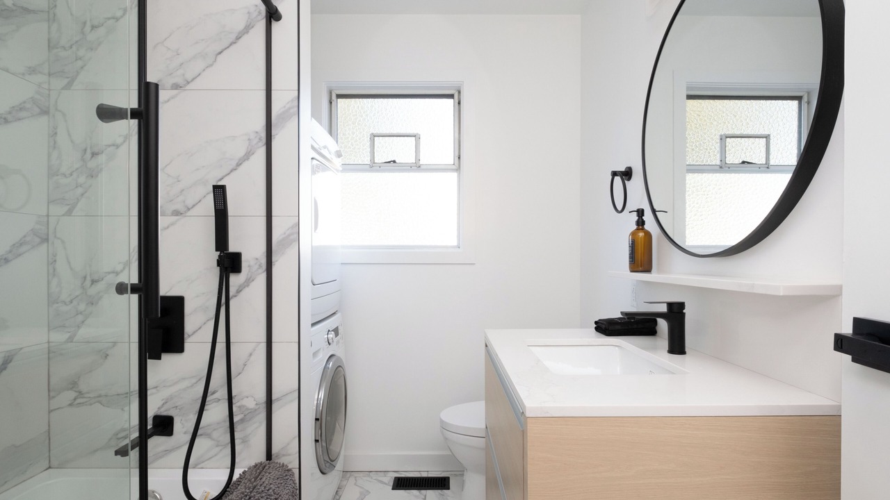 Photo of Bathroom in Fraserview