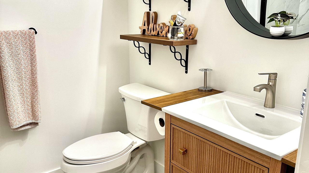Photo of Bathroom in Campbell River