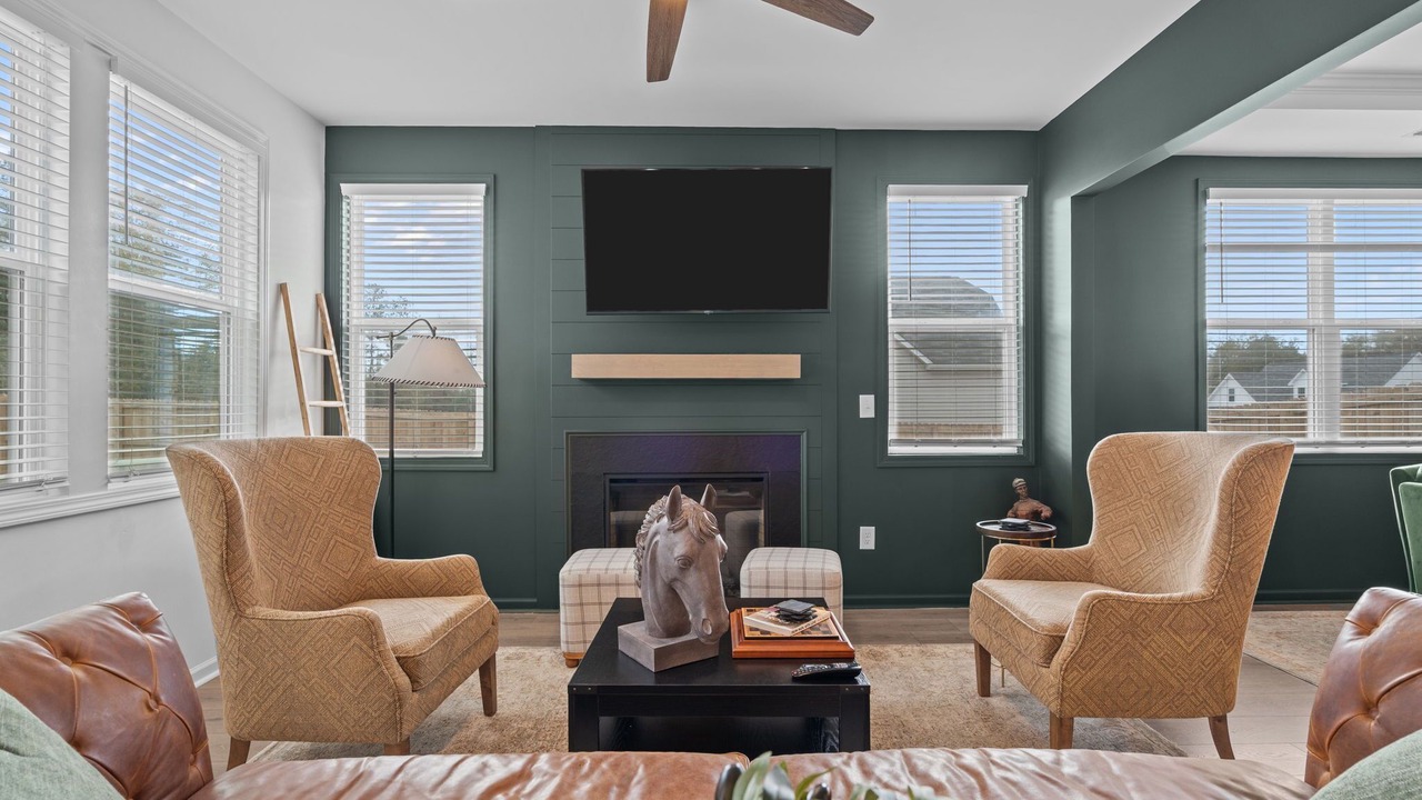 Photo of Livingroom in Five Points