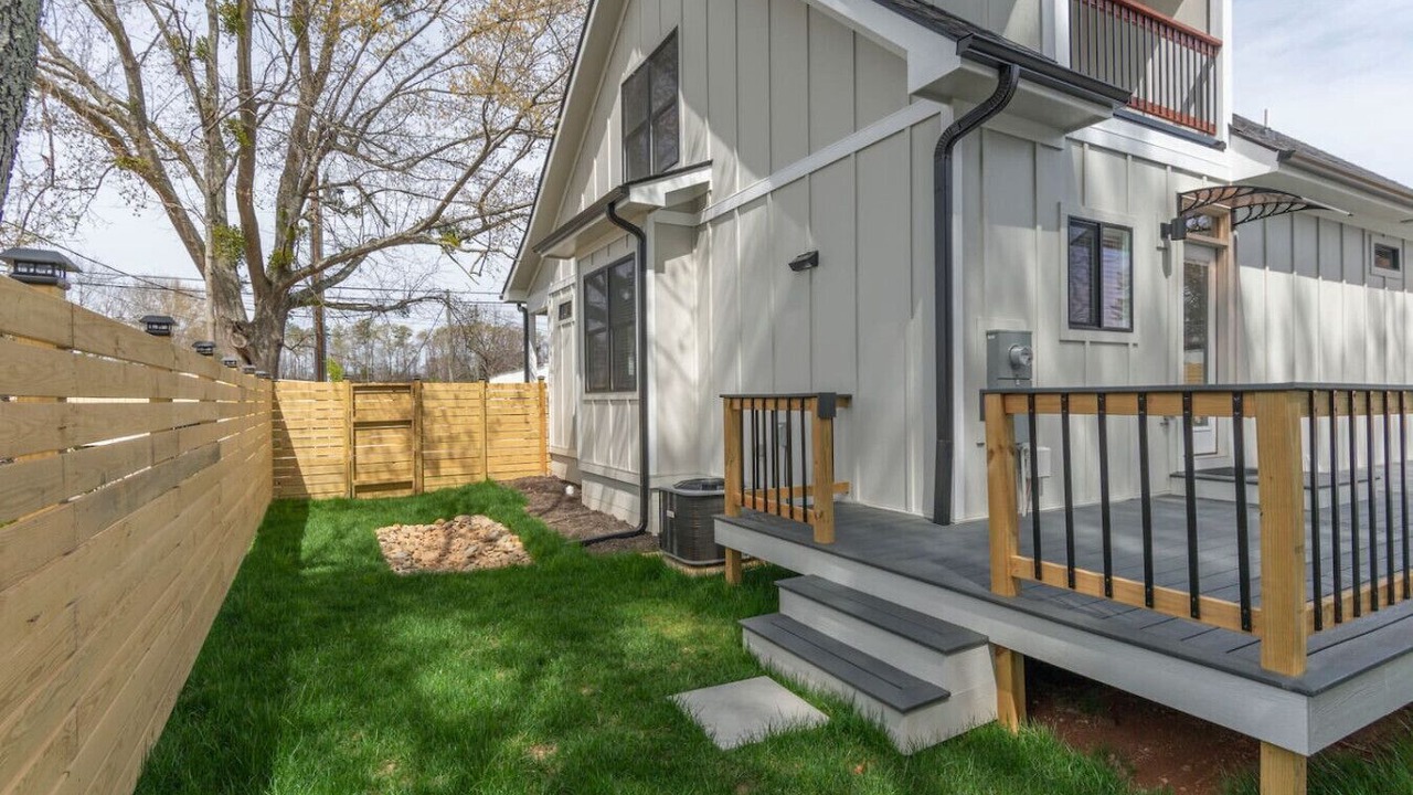 Photo of Patio Balcony in Travelers Rest