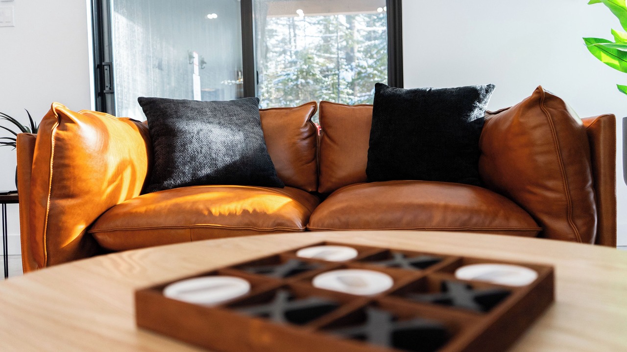 Photo of Livingroom in Chertsey