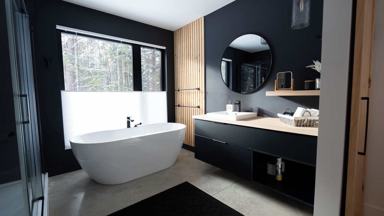Photo of Bathroom in Chertsey