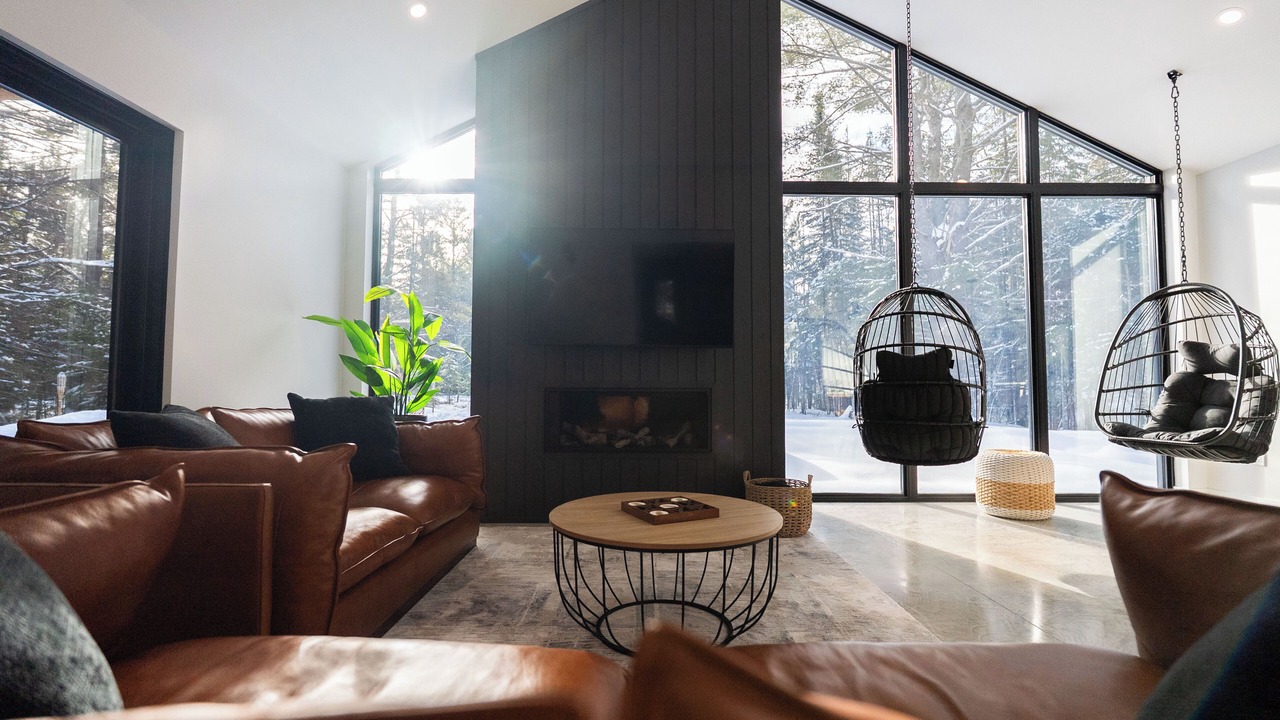 Photo of Livingroom in Chertsey