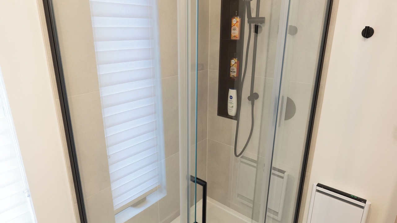 Photo of Bathroom in Chertsey