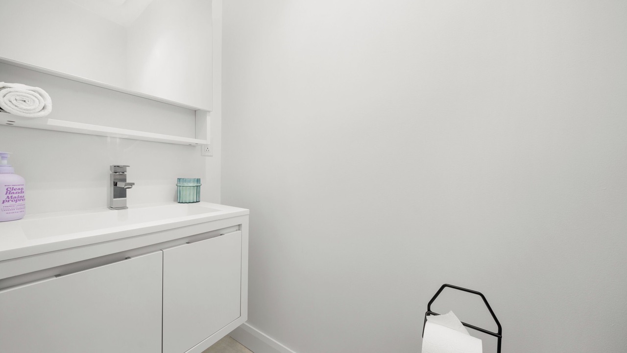 Photo of Bathroom in Laval