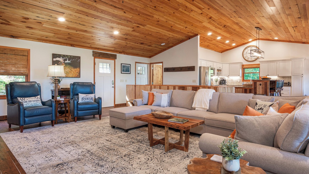 Photo of Livingroom in Brevard