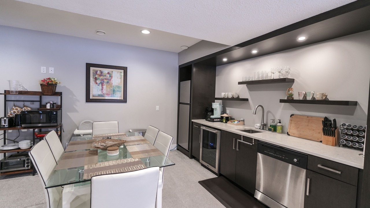 Photo of Kitchen in Division No. 11