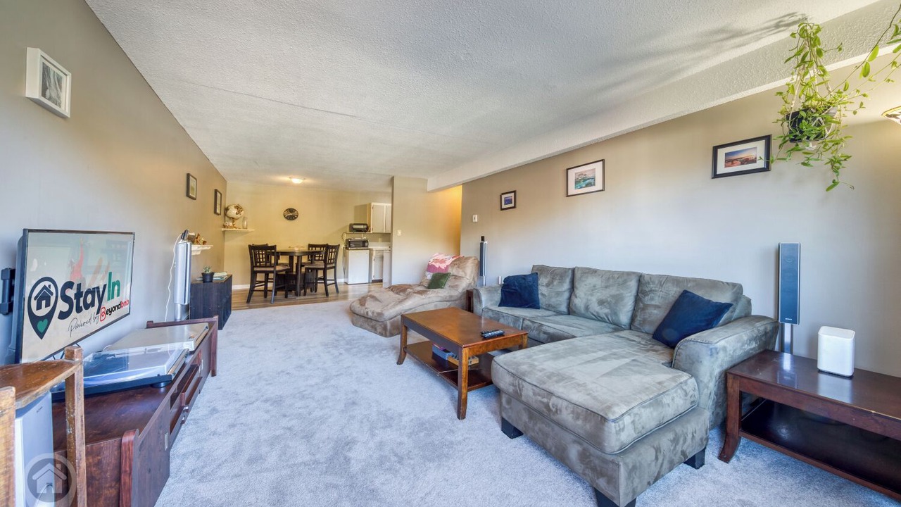 Photo of Livingroom in East Kootenay
