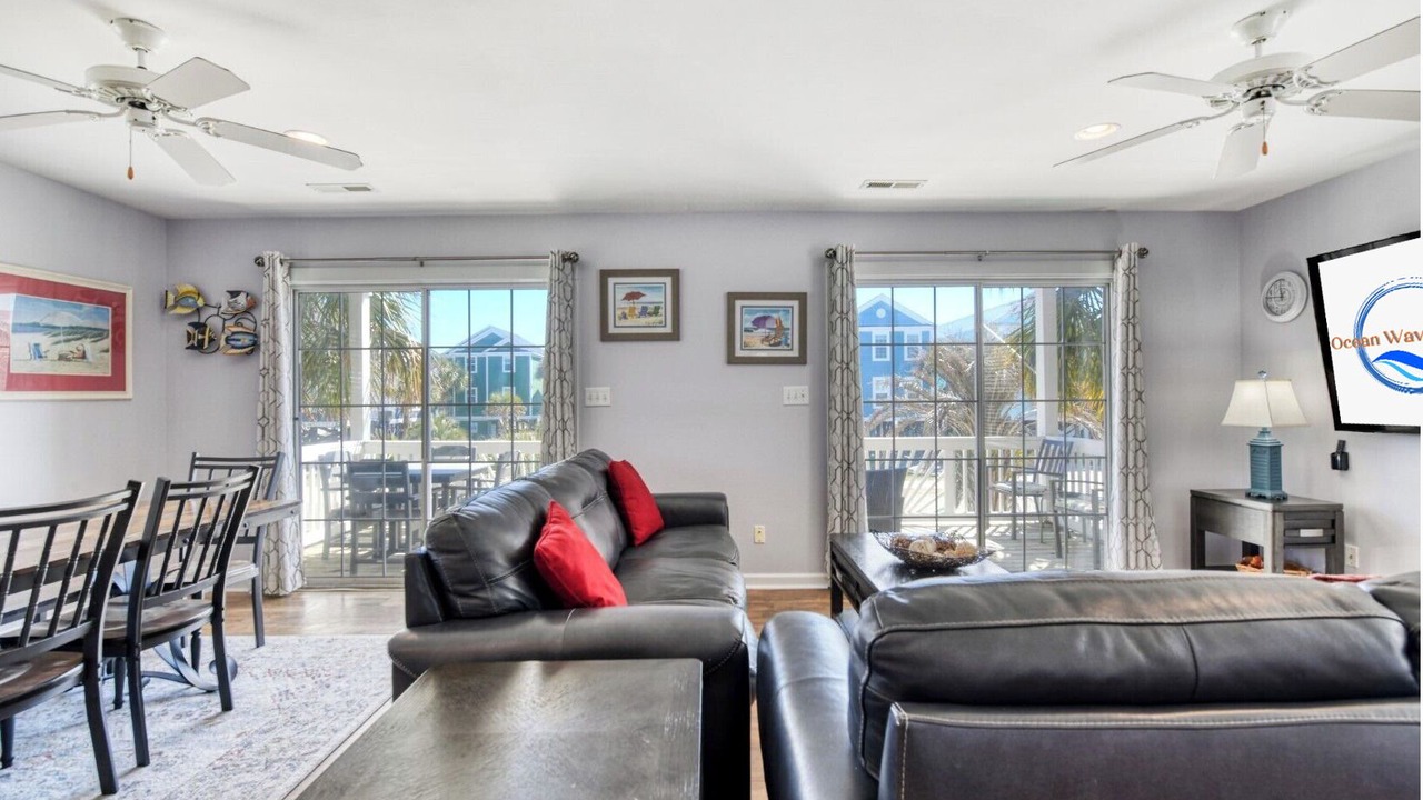 Photo of Livingroom in Surfside Beach