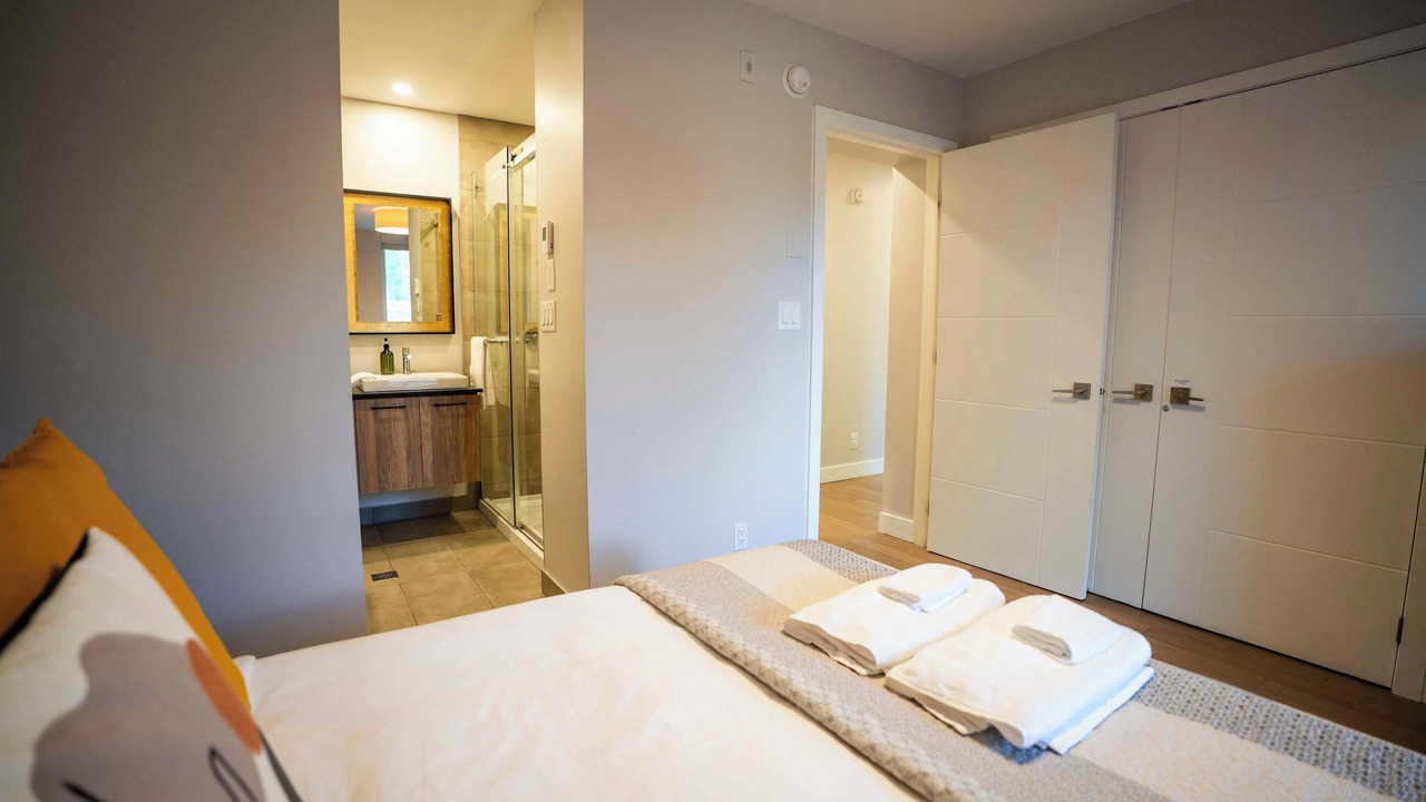 Photo of Bedroom in Baie-St-Paul
