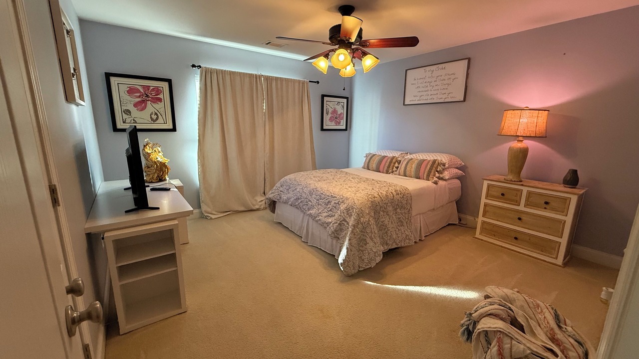 Photo of Bedroom in Port Wentworth