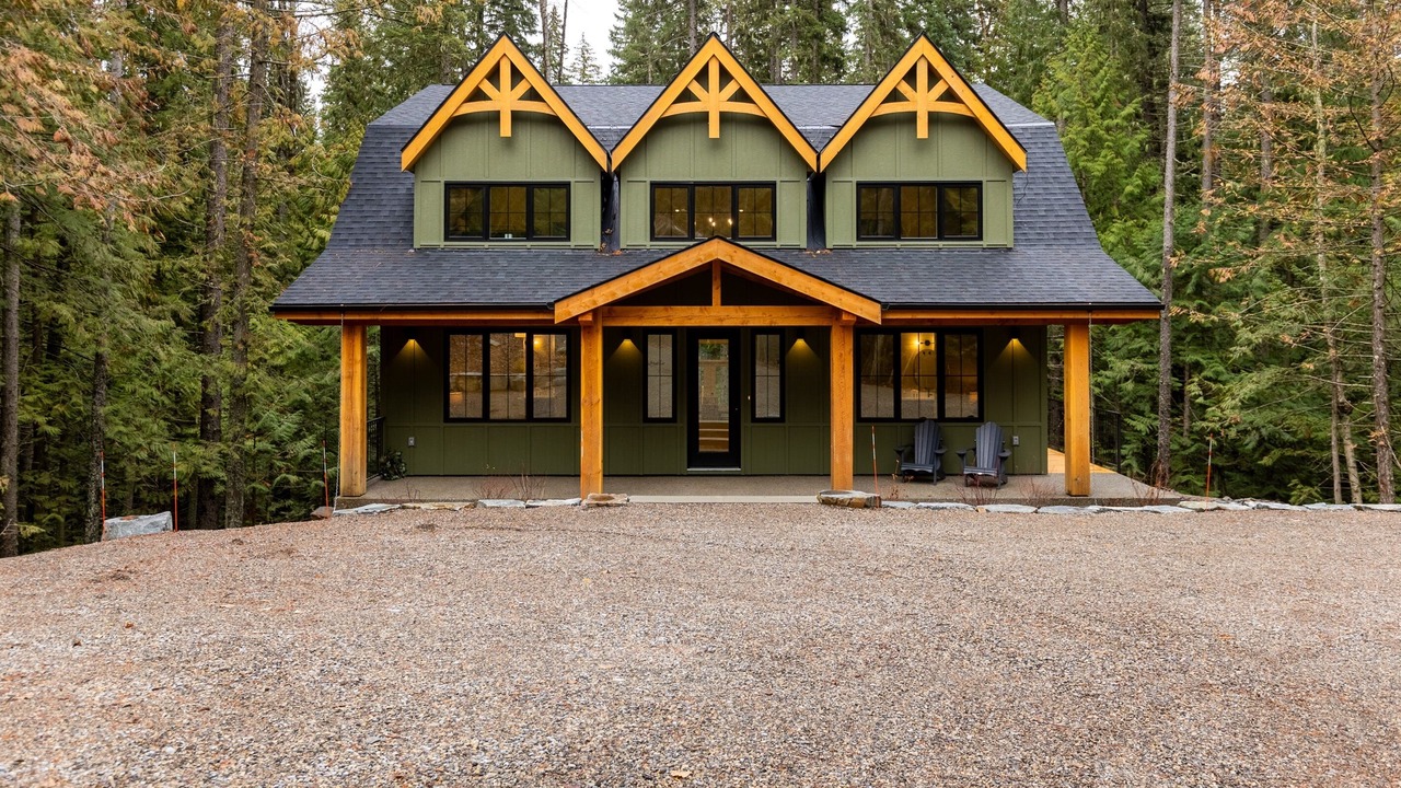 Photo of Others in East Kootenay