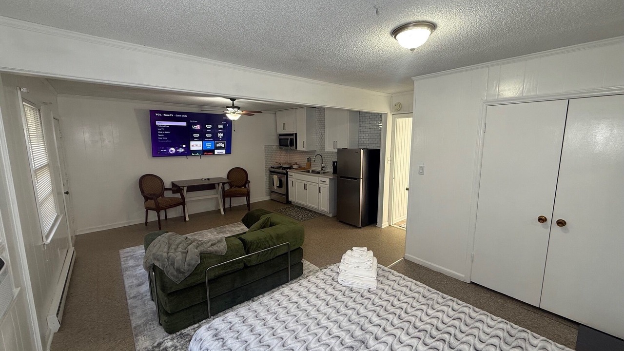 Photo of Bedroom in Hanahan