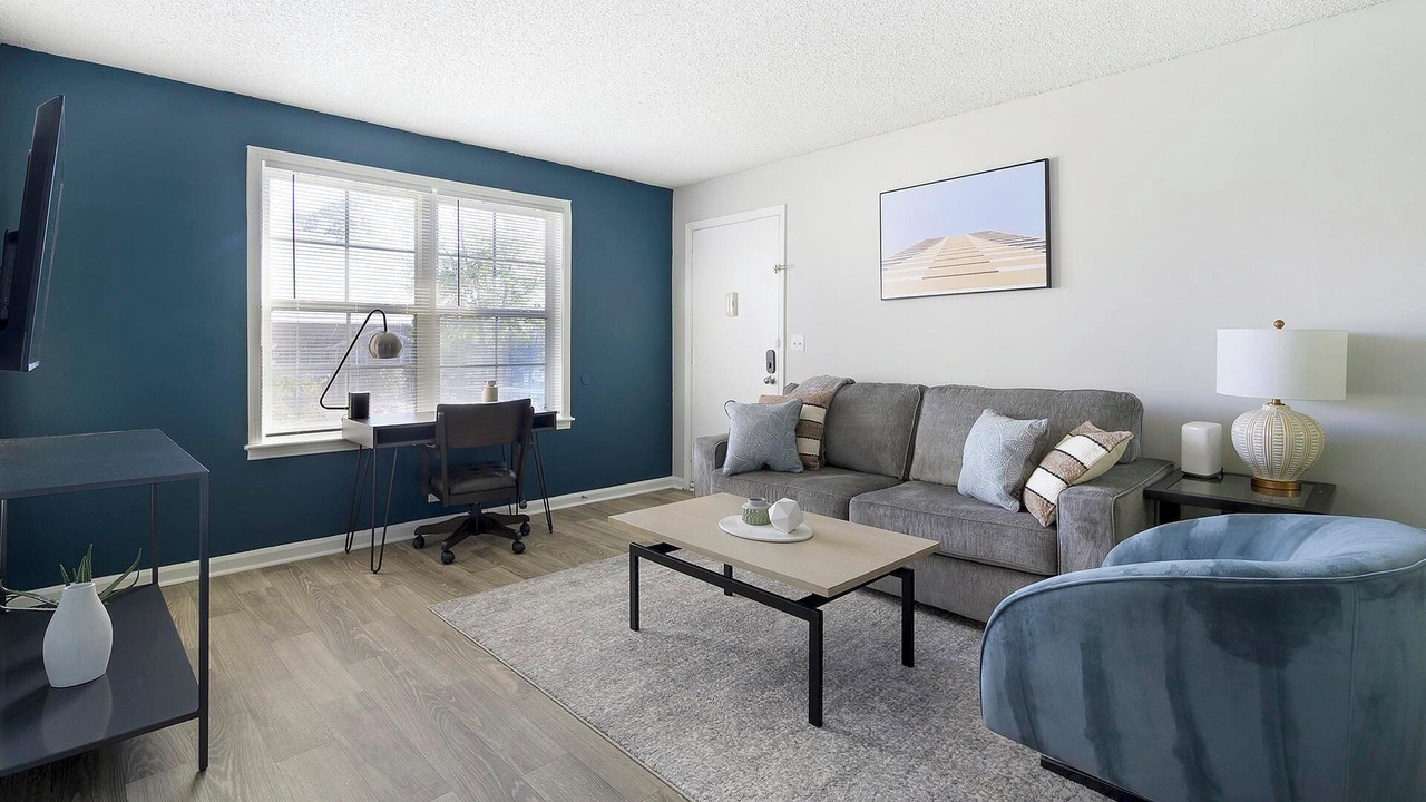 Photo of Livingroom in Hendersonville