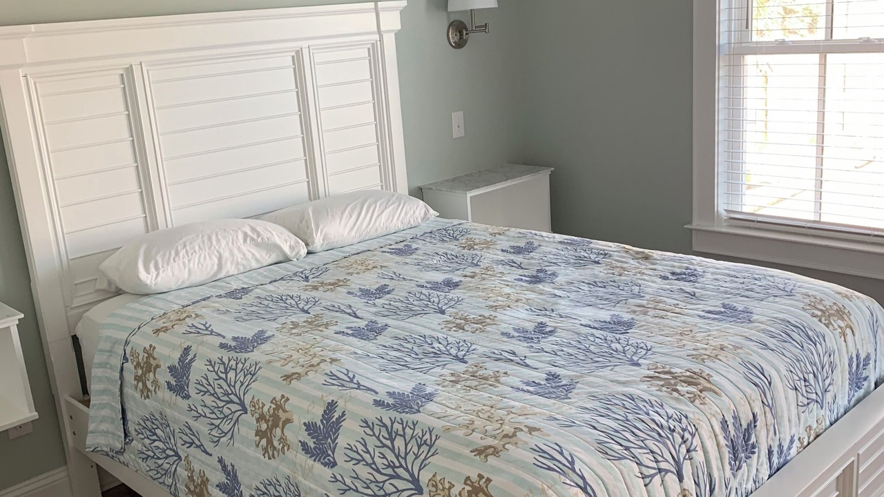 Photo of Bedroom in Atlantic Beach