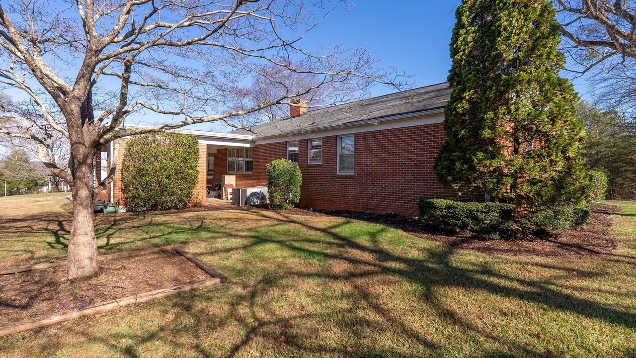 Photo of Outdoor in Travelers Rest