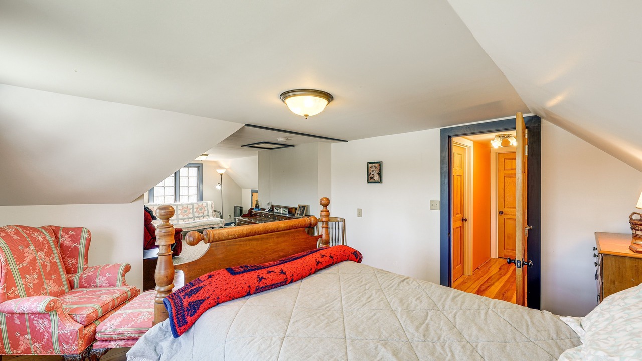 Photo of Bedroom in Center Lovell