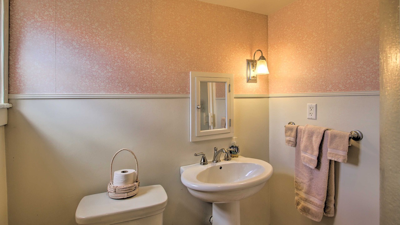 Photo of Bathroom in Center Lovell