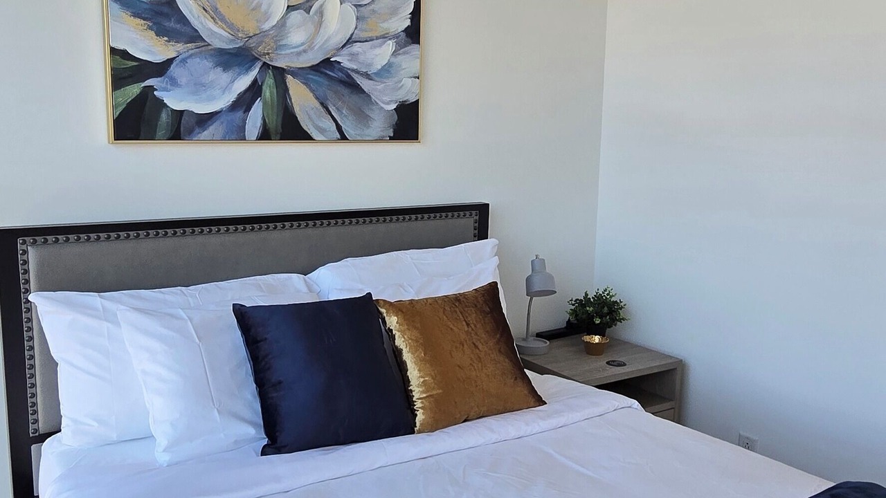 Photo of Bedroom in Music Row