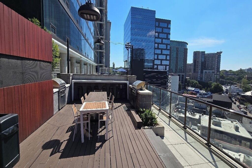 Photo of Outdoor in Music Row
