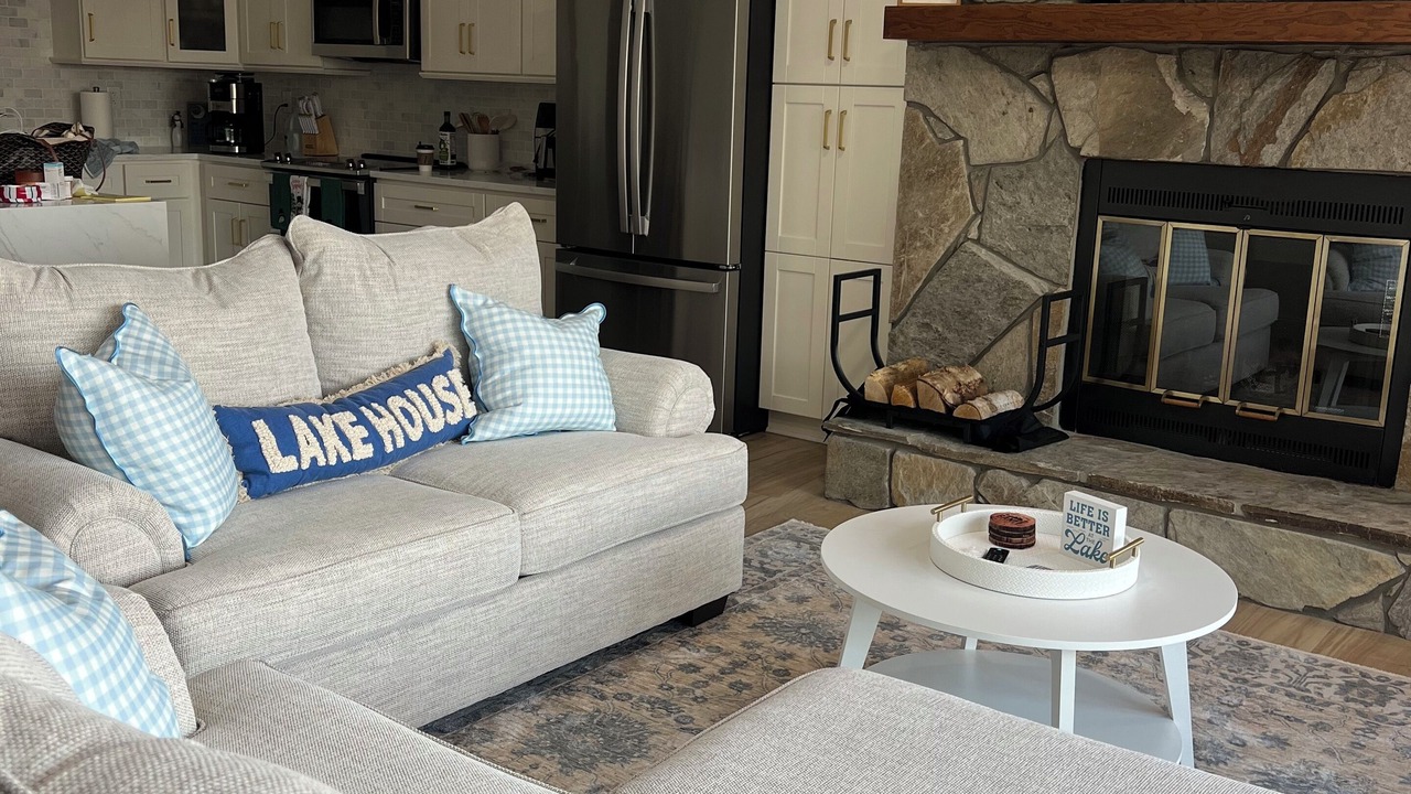 Photo of Livingroom in Salem