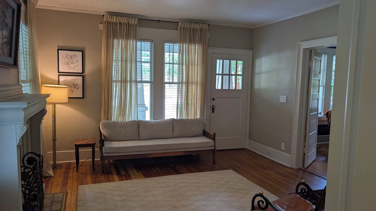 Photo of Livingroom in Abbeville