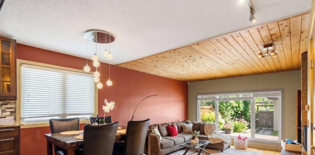 Photo of Livingroom in Northeast Edmonton