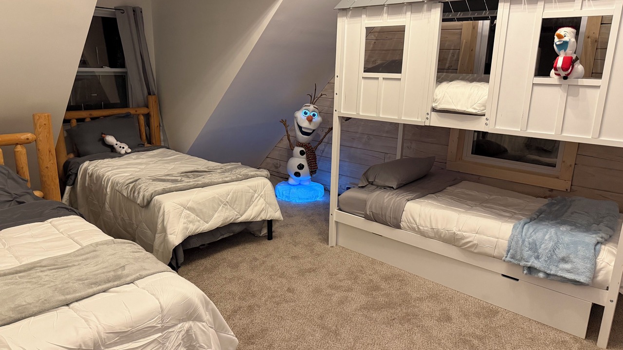 Photo of Bedroom in Charter Hills